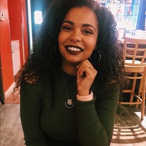 Meet your Posher, Imani